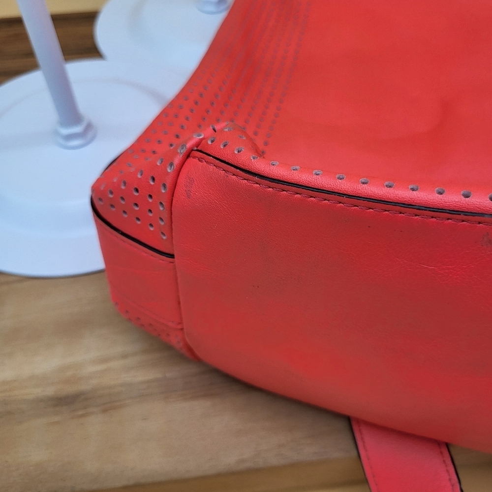Coach Pink Shoulder Bag With Adjustable Strap - Picture 12 of 16